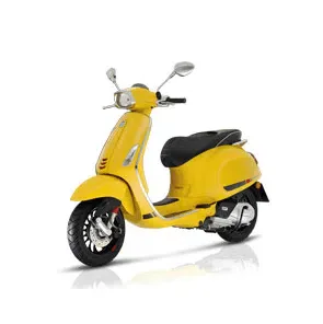 vespa gialla
